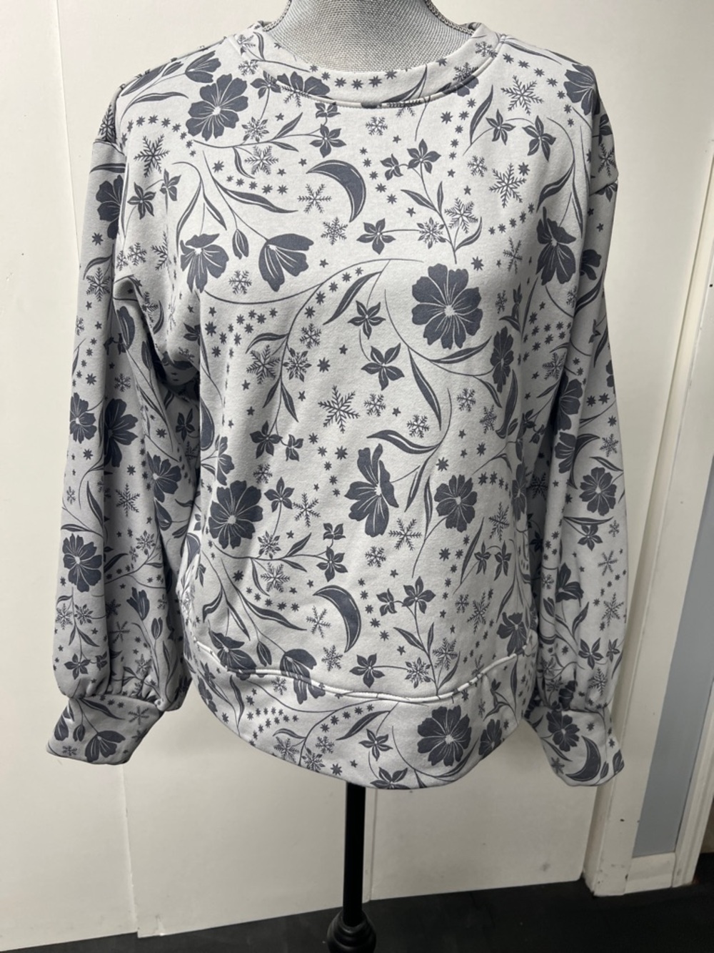 LOFT Gray Floral-Theme Sweatshirt